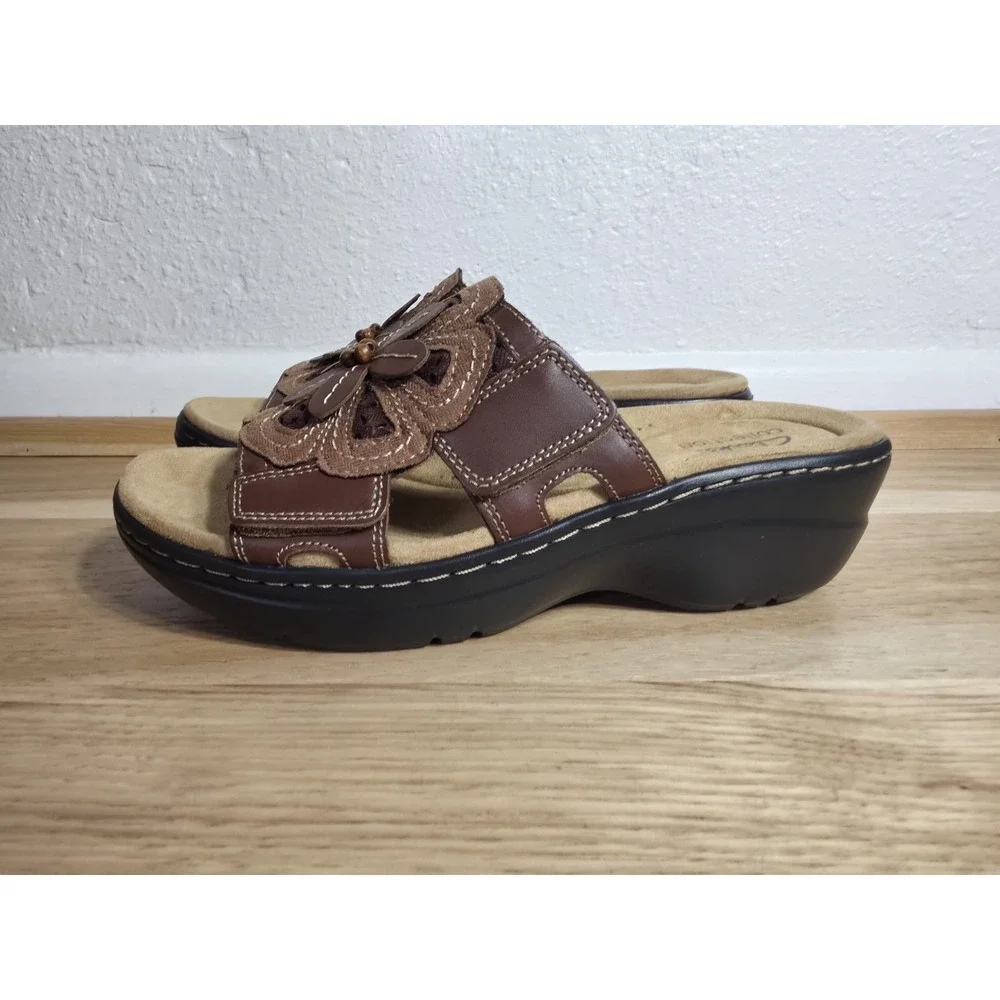 Clarks under pinned